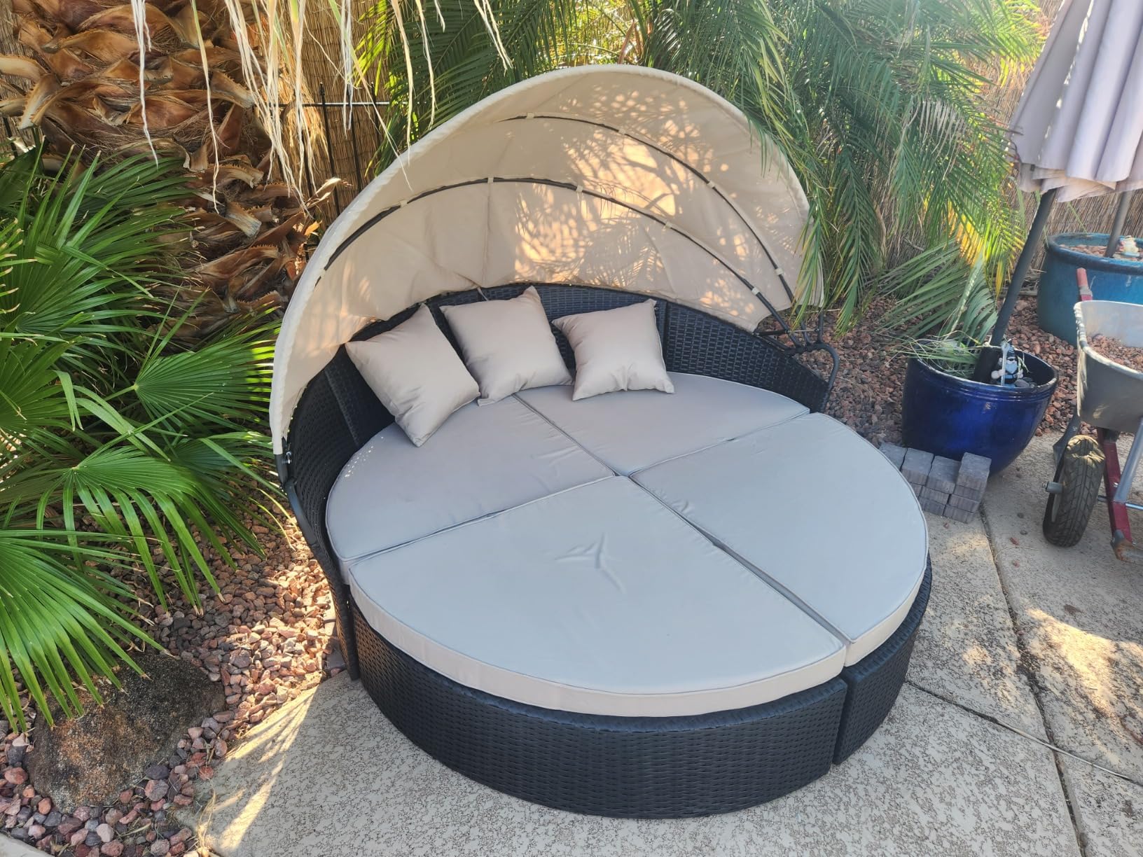 Luxury Outdoor Patio Furniture Outdoor Round Daybed with Retractable Canopy